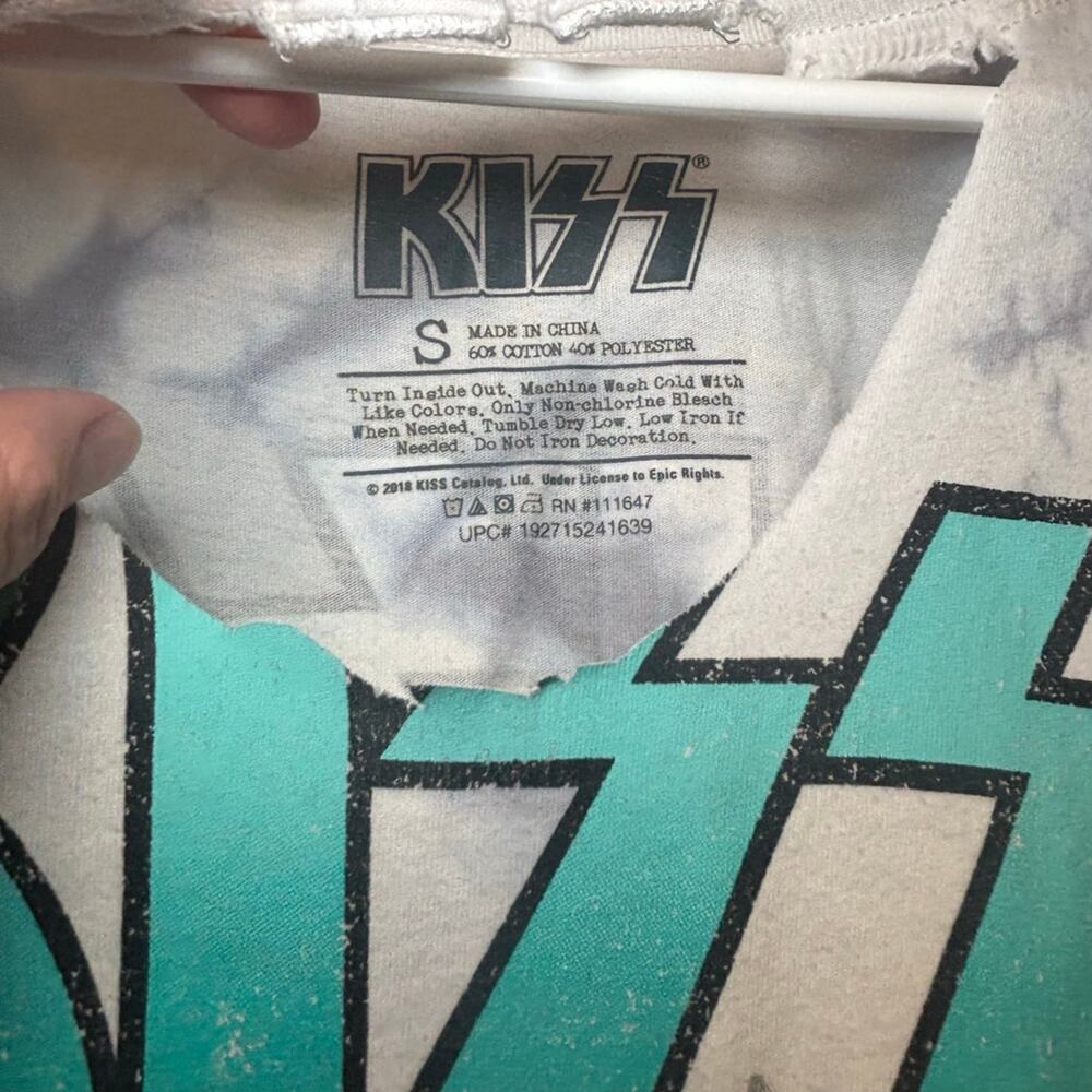 Women's KISS White Grey Tie-Dye Teal Logo In Concert Short Sleeve Tee S - Picture 3 of 6